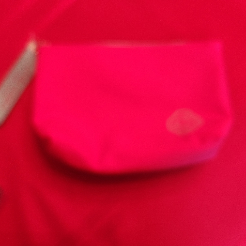 NWT Shiseido Vibrant Pink Women's Makeup Bag